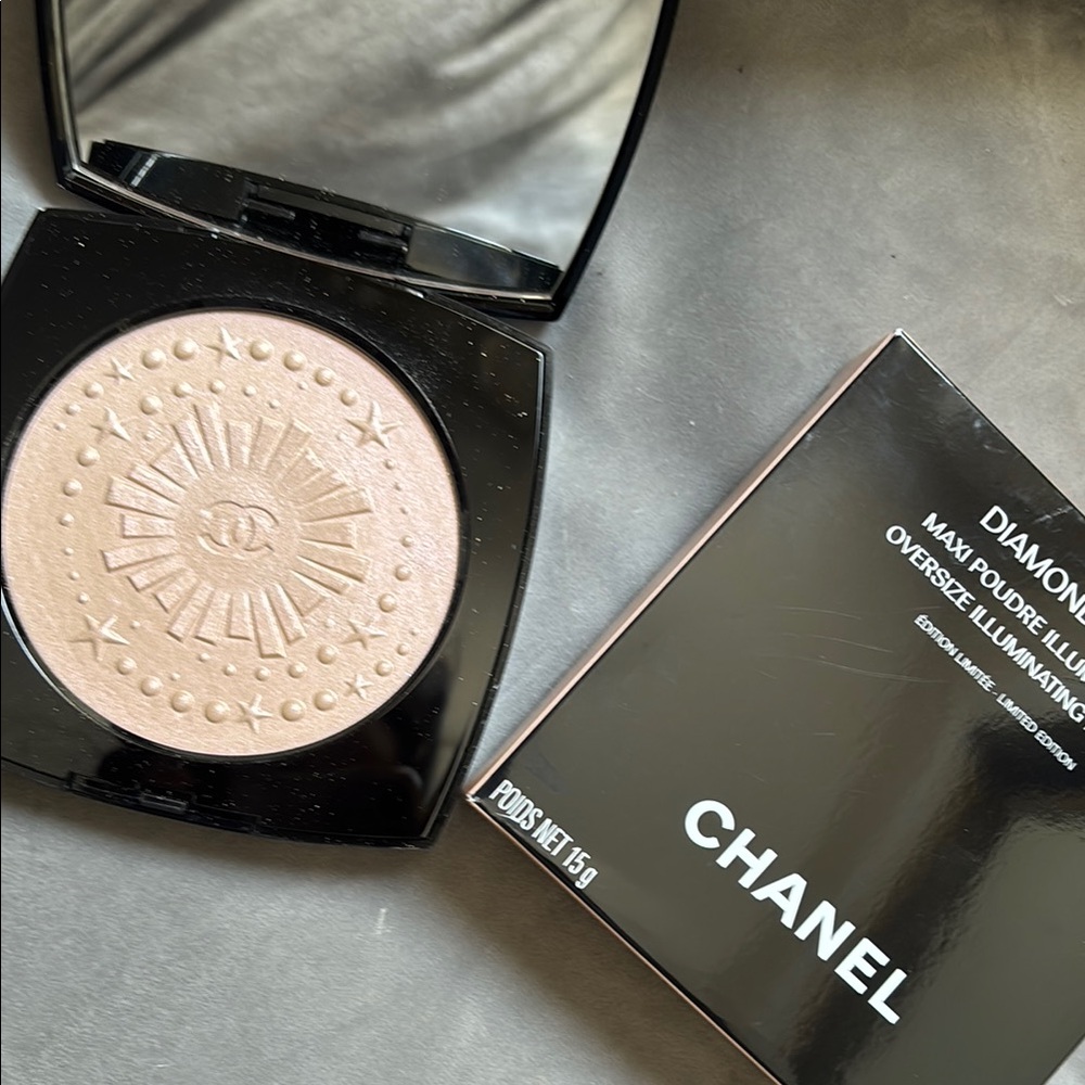 Chanel Diamond Powder Highlighter